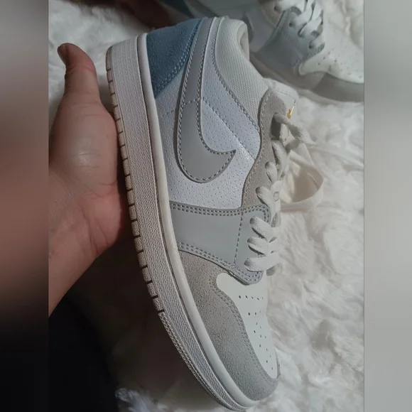 Nike Air Jordan 1 One Paris Low - Picture 6 of 6